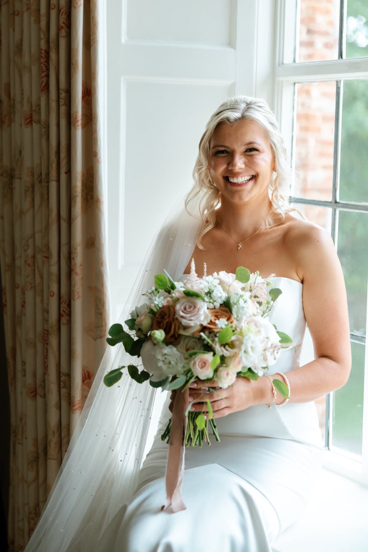Wedding photo at , Modern style, Spring