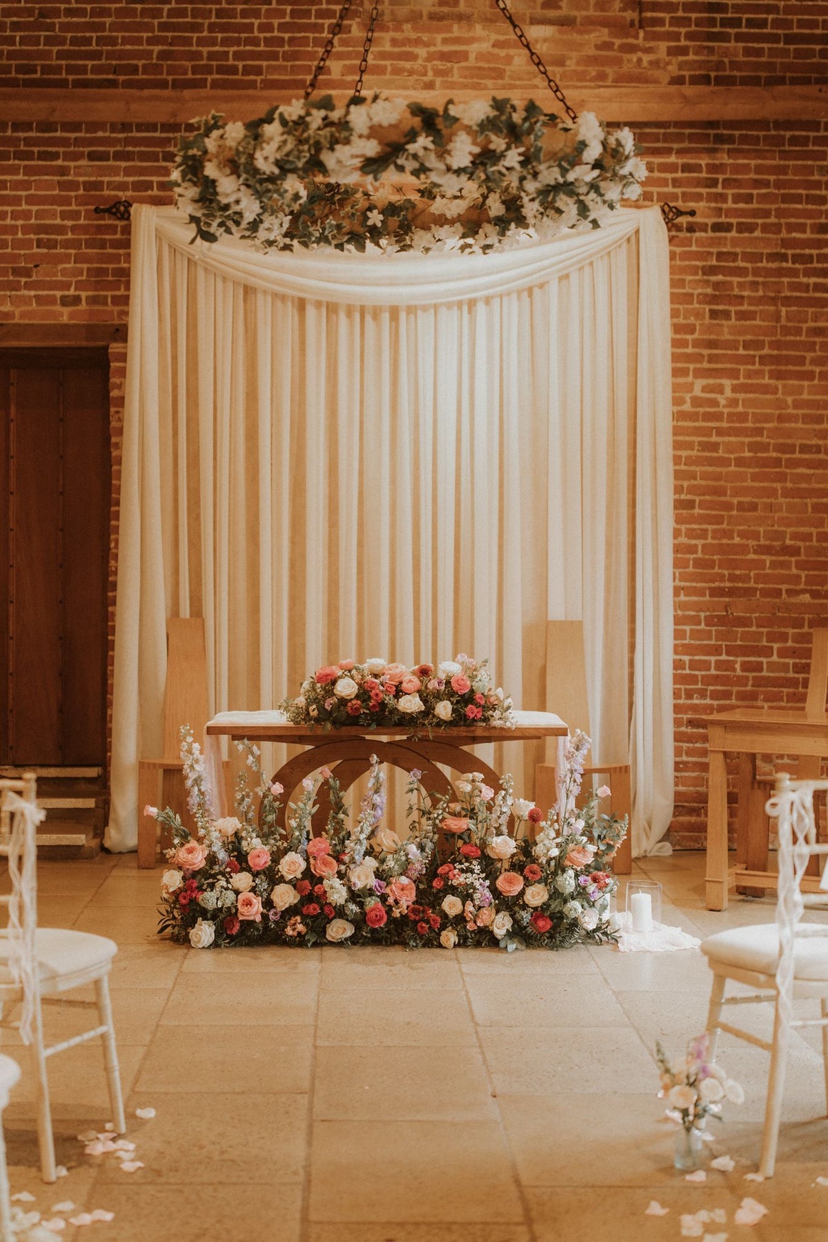 Wedding photo at Haughley Park, Romantic style, Spring